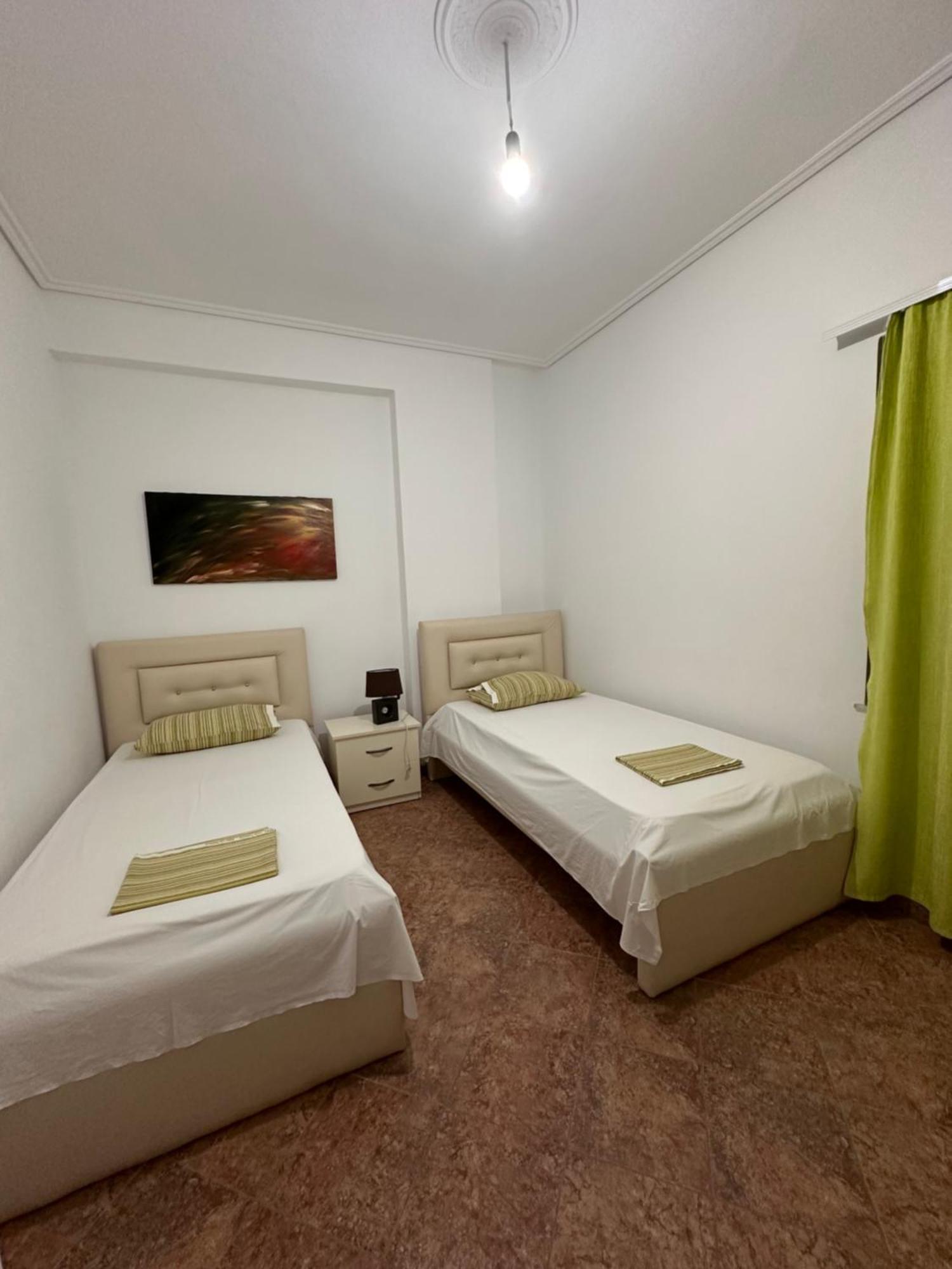 Megrooms Sarandë Exterior foto
